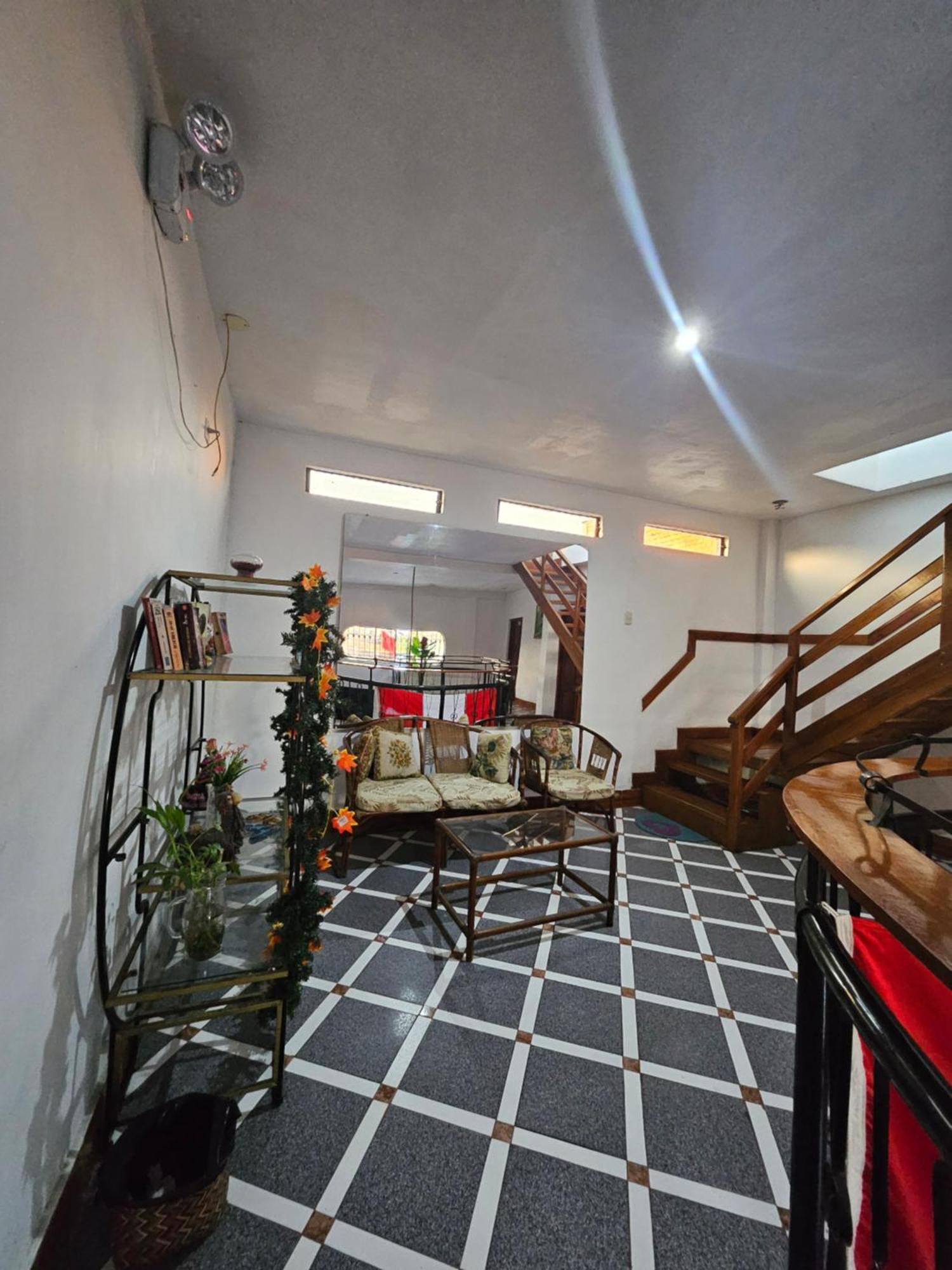 מלון איקיטוס Sarisa House מראה חיצוני תמונה